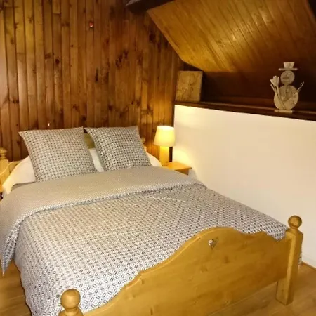 Villa Maison Mitoyenne - Maison 10 Personnes Village De Mae-9594