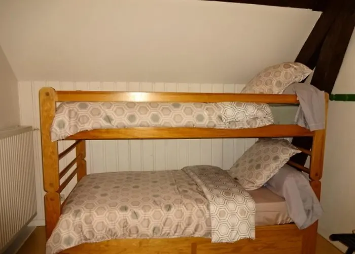 Maison Mitoyenne - Maison 10 Personnes Village De Mae-9594 Guchen