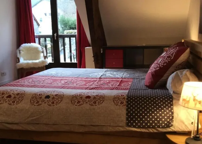 빌라 Maison Mitoyenne - Maison 10 Personnes Village De Mae-9594 *